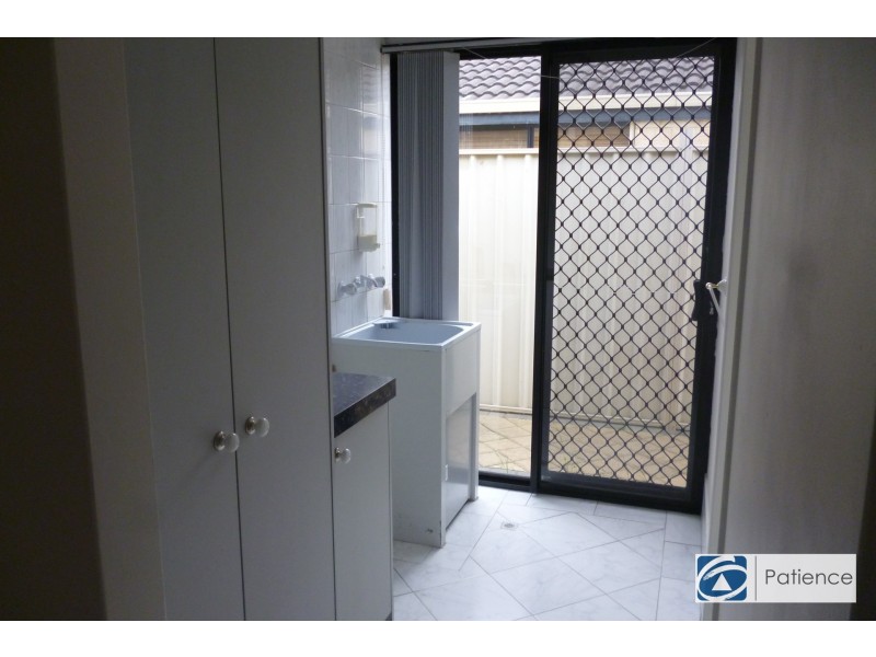 64 East Road, Pearsall WA 6065