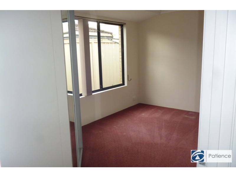 64 East Road, Pearsall WA 6065