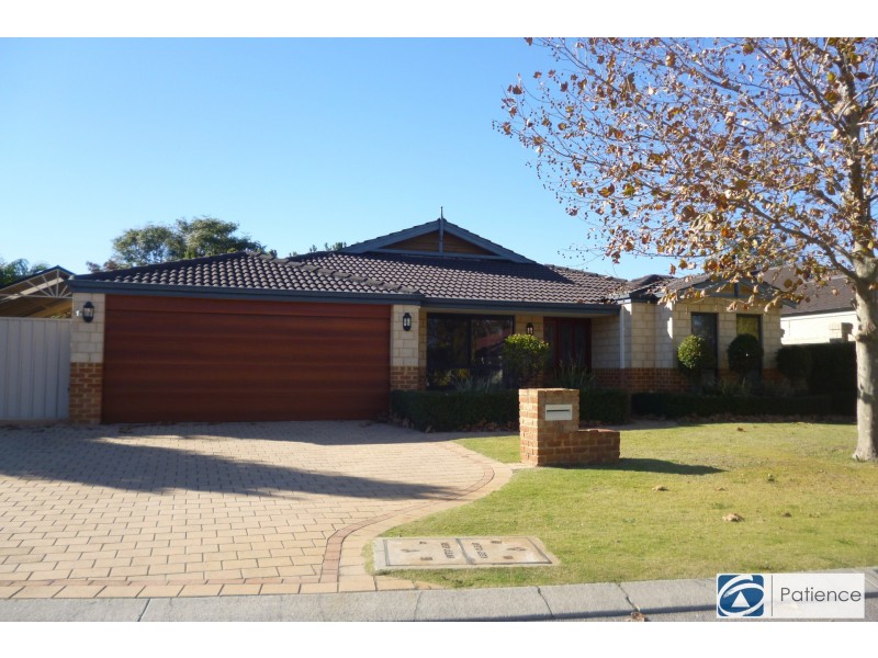 25 Minjah Circuit, Carramar WA 6031