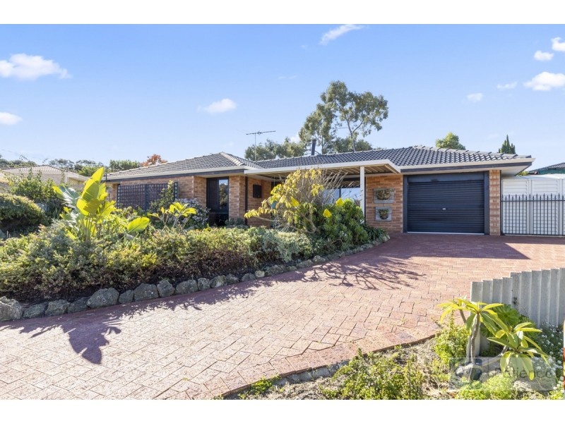 27 Westerly Crescent, Heathridge WA 6027