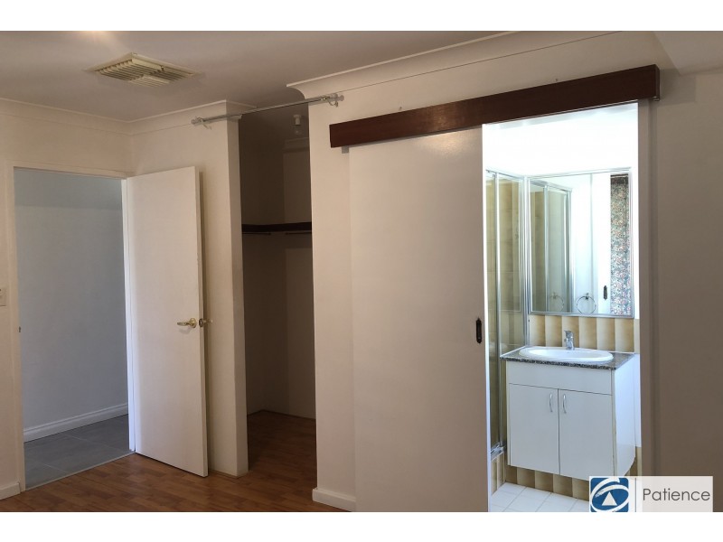 76 Giralt Road, Marangaroo WA 6064