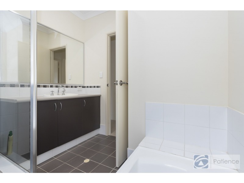 124 Hinchinbrook Avenue, Ridgewood WA 6030