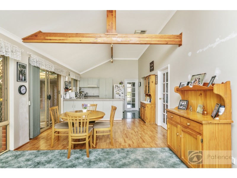 37 Midsummer Circle, Ellenbrook WA 6069