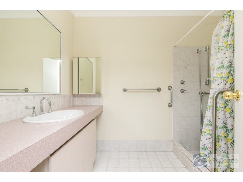 37 Midsummer Circle, Ellenbrook WA 6069