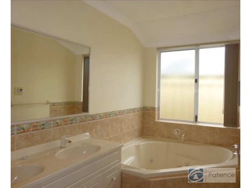 63 Monaltrie Loop, Carramar WA 6031