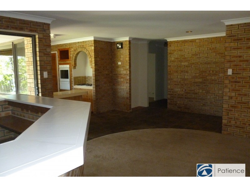 16 De Young Road, Craigie WA 6025