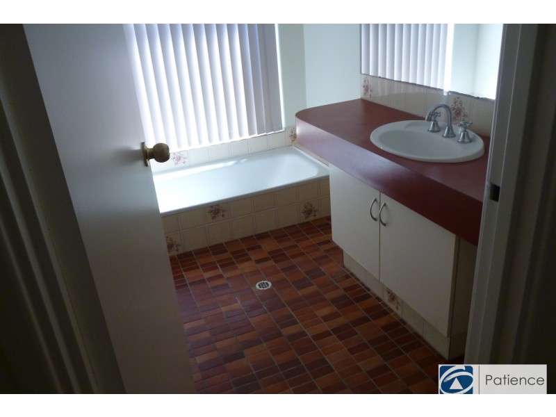 16 De Young Road, Craigie WA 6025