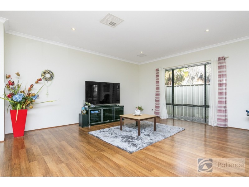 43 Vincent Road, Sinagra WA 6065