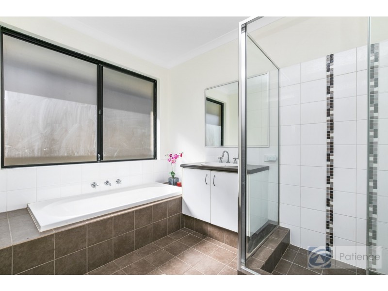 43 Vincent Road, Sinagra WA 6065