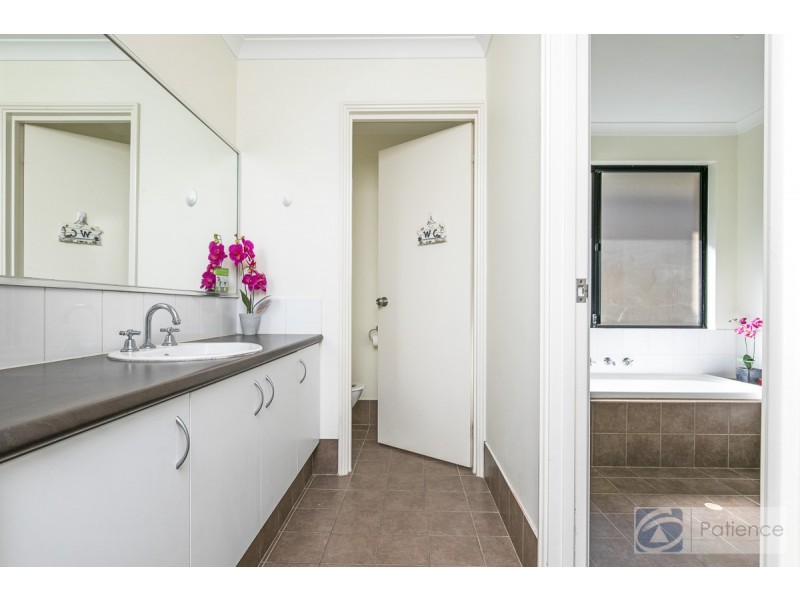 43 Vincent Road, Sinagra WA 6065