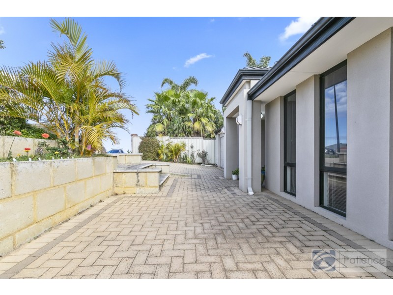 43 Vincent Road, Sinagra WA 6065