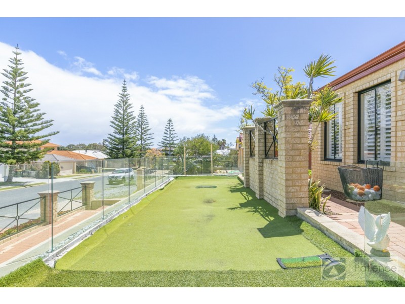 33 Rio Marina Way, Mindarie WA 6030