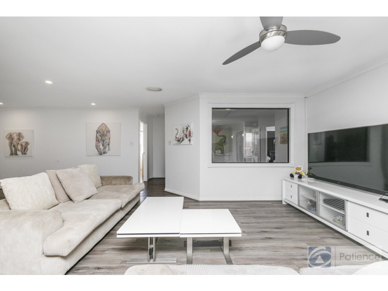 33 Rio Marina Way, Mindarie WA 6030