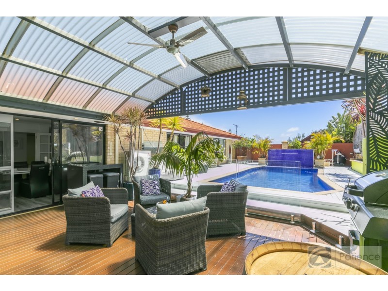 33 Rio Marina Way, Mindarie WA 6030