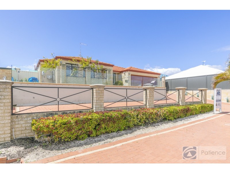 33 Rio Marina Way, Mindarie WA 6030