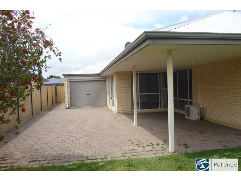 14 Tibicen Road, Tapping WA 6065