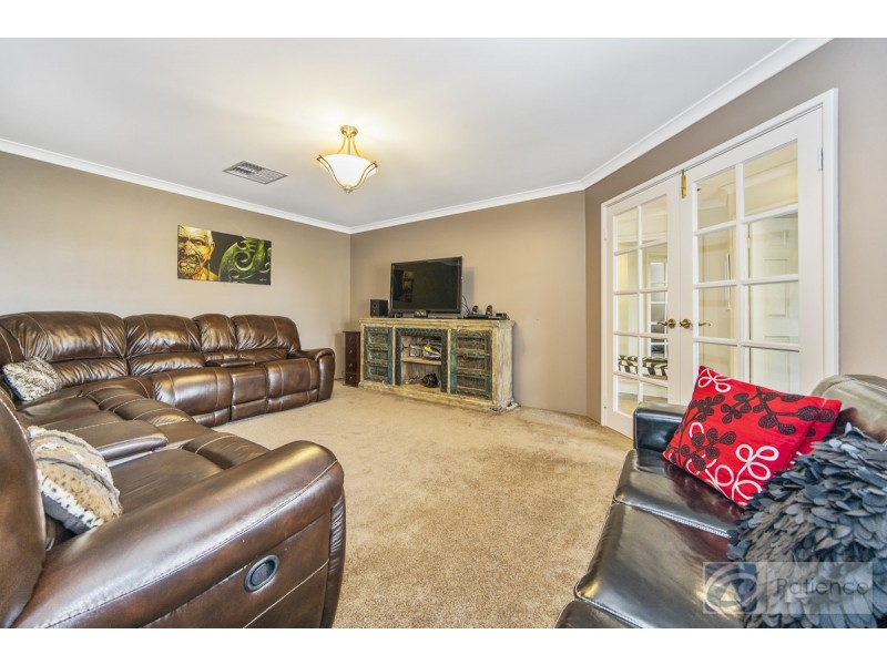 7 Talybont Bend, Butler WA 6036