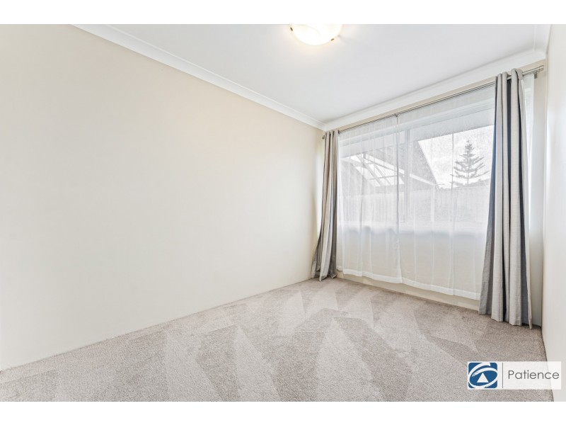 18 Canopy Court, Banksia Grove WA 6031