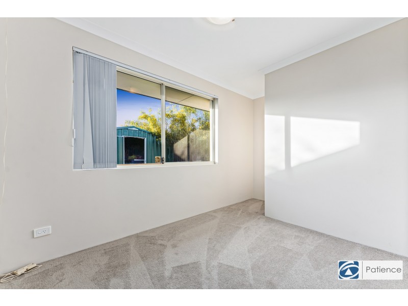 18 Canopy Court, Banksia Grove WA 6031