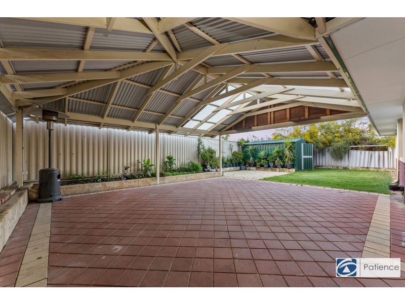 18 Canopy Court, Banksia Grove WA 6031