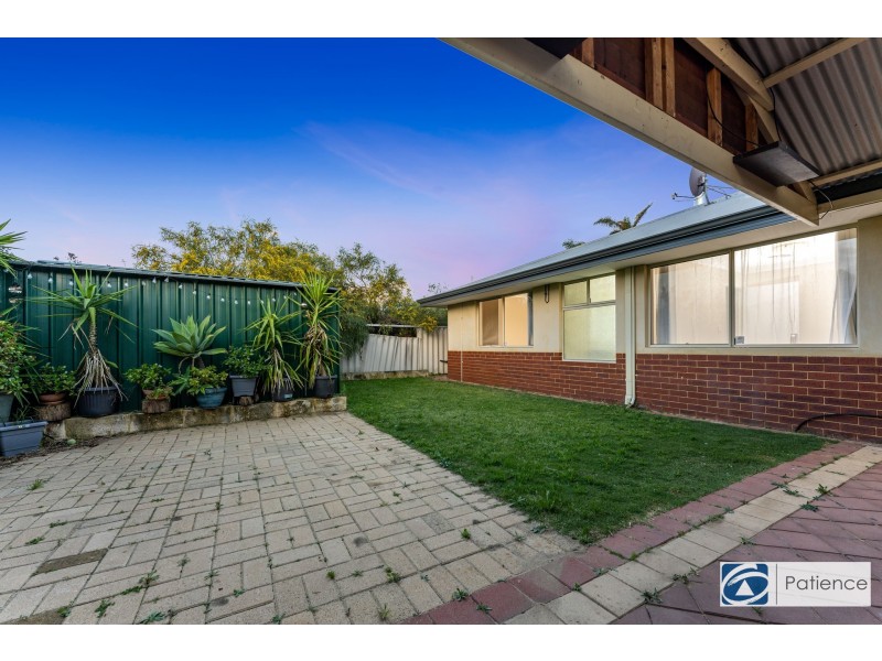 18 Canopy Court, Banksia Grove WA 6031