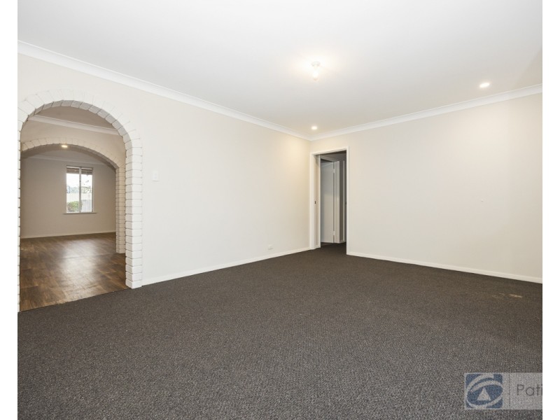 9 Flotilla Drive, Heathridge WA 6027