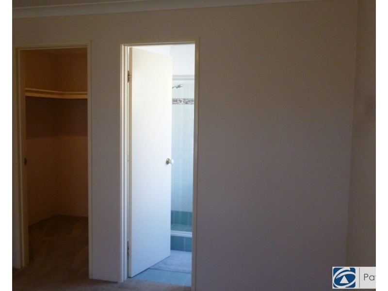 25 Minjah Circuit, Carramar WA 6031