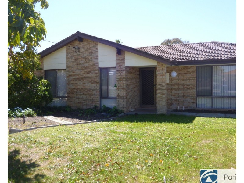 16 De Young Road, Craigie WA 6025