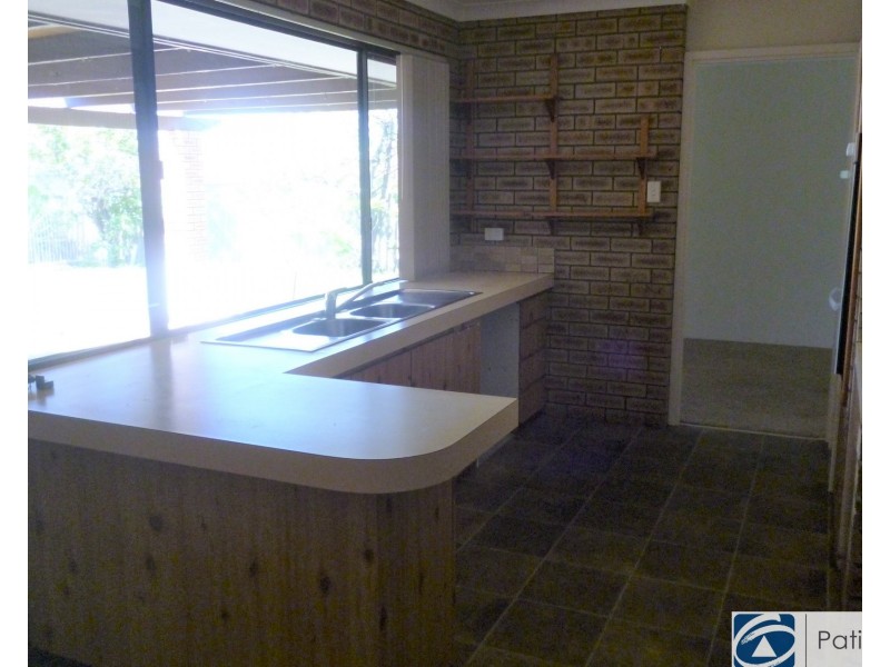 16 De Young Road, Craigie WA 6025