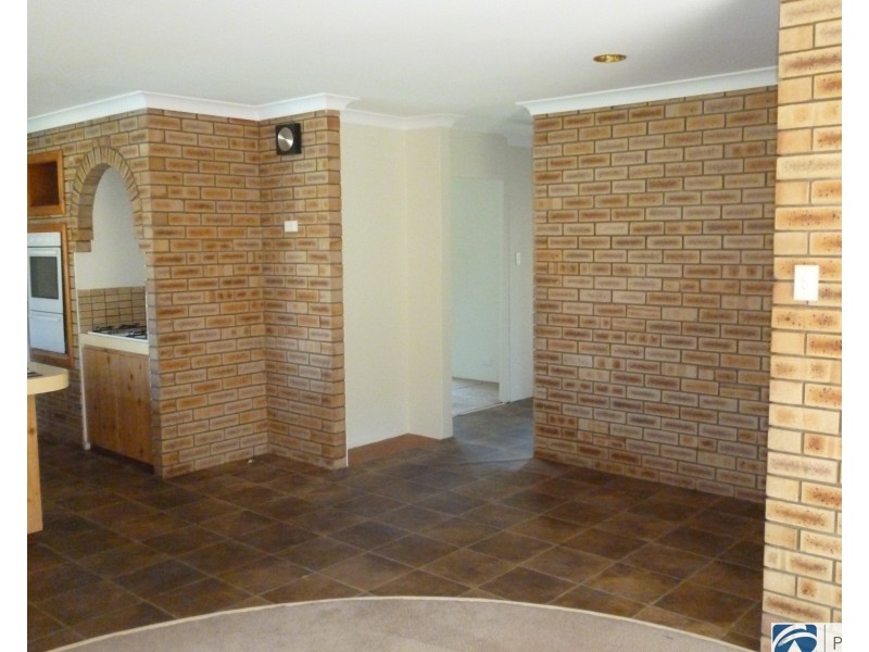 16 De Young Road, Craigie WA 6025