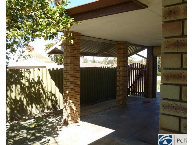 16 De Young Road, Craigie WA 6025