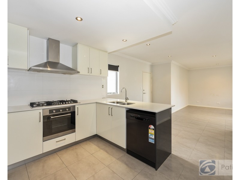 8c Noongah Place, Nollamara WA 6061