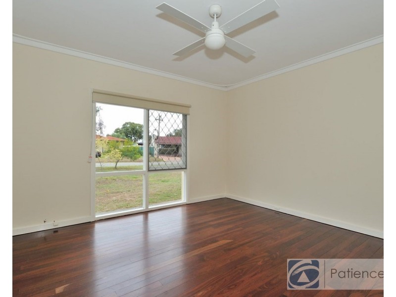 15 Sefton Avenue, Viveash WA 6056