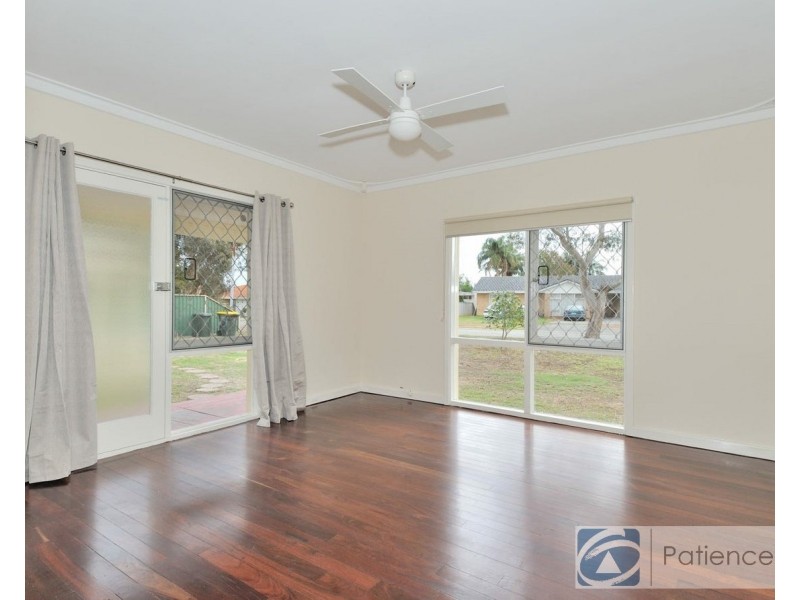 15 Sefton Avenue, Viveash WA 6056