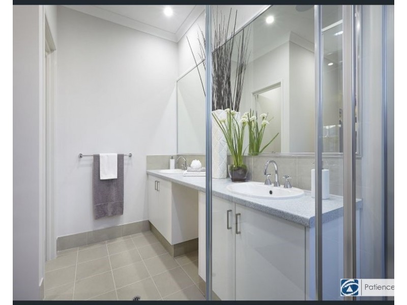 11 Solandri Bend, Banksia Grove WA 6031