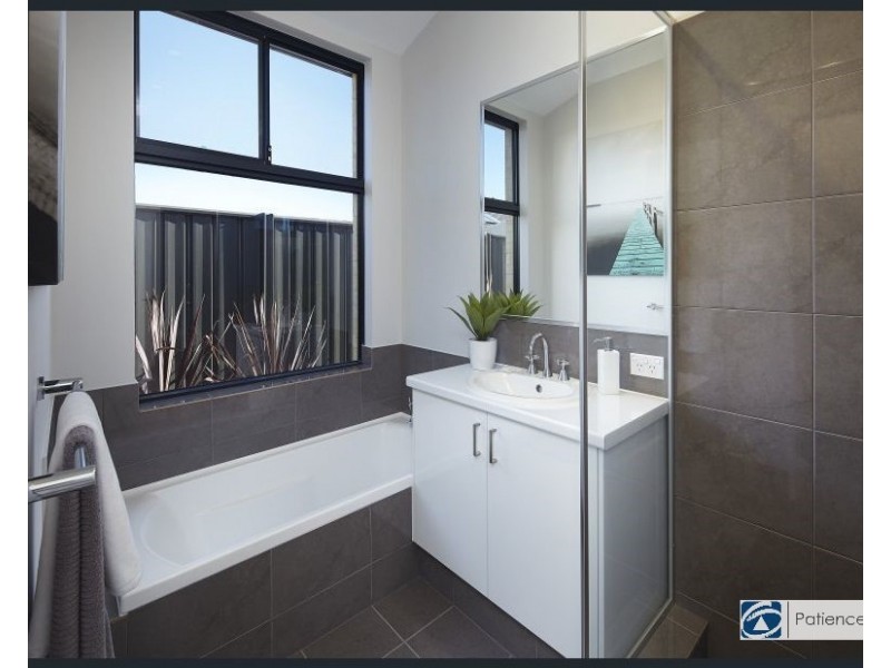 11 Solandri Bend, Banksia Grove WA 6031