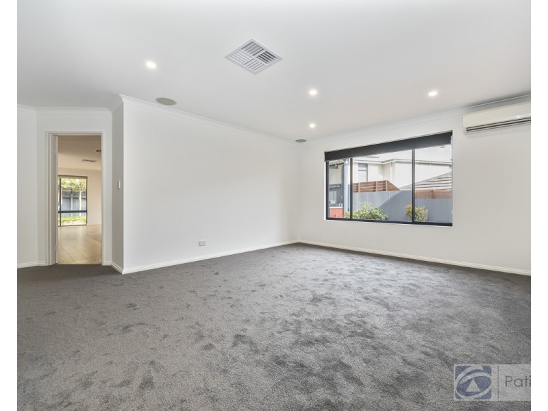 12 Dorado Beach Crescent, Connolly WA 6027