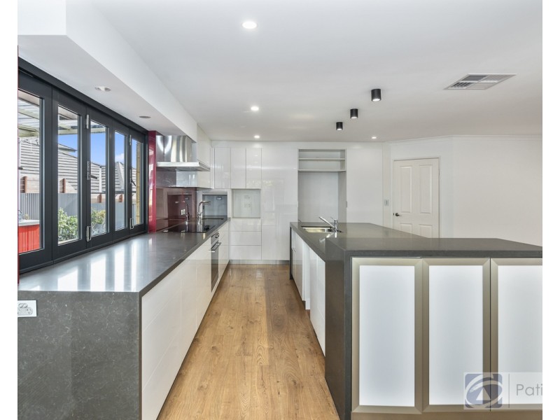 12 Dorado Beach Crescent, Connolly WA 6027