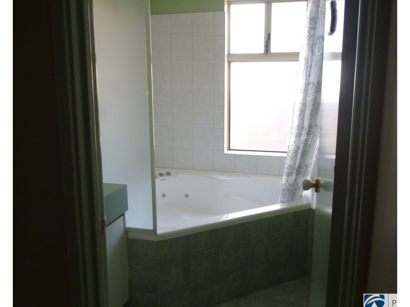 2 Deepwater Court, Merriwa WA 6030