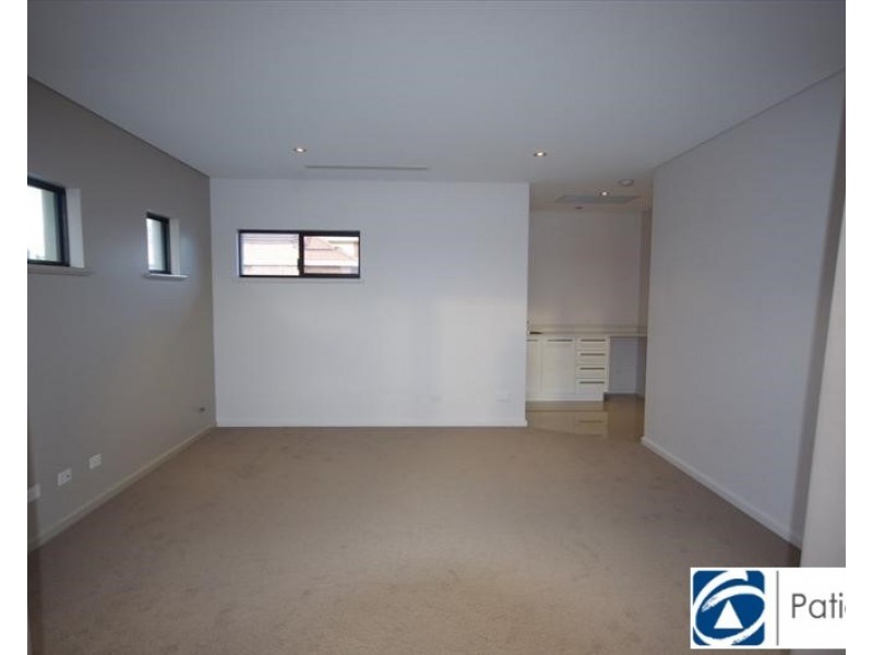15B Cookham Road, Lathlain WA 6100
