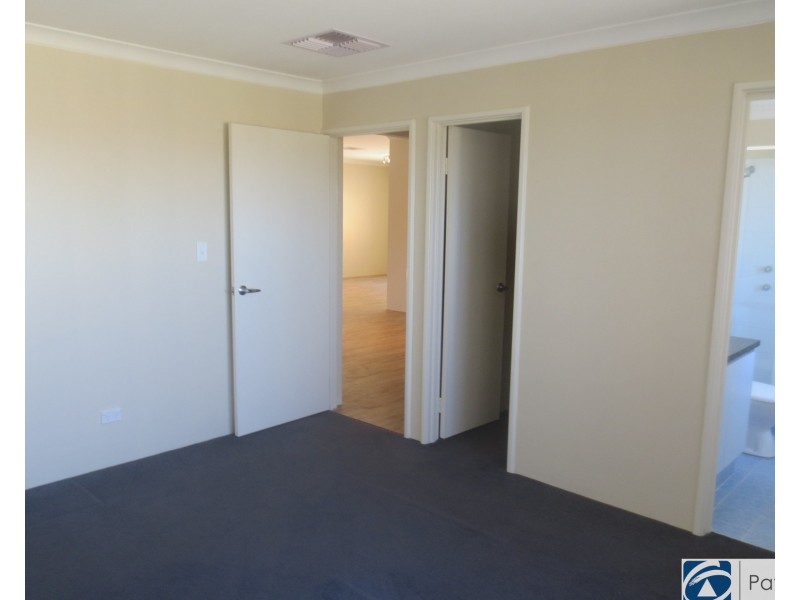 1 Highcliffe Rise, Currambine WA 6028