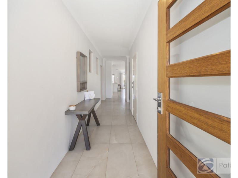 3 Denmark Loop, South Guildford WA 6055