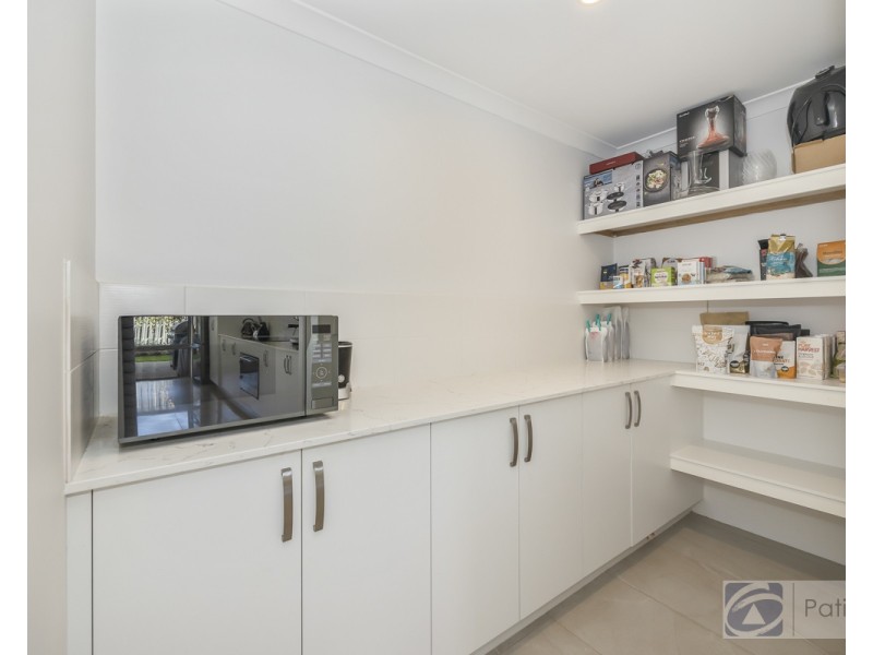 3 Denmark Loop, South Guildford WA 6055