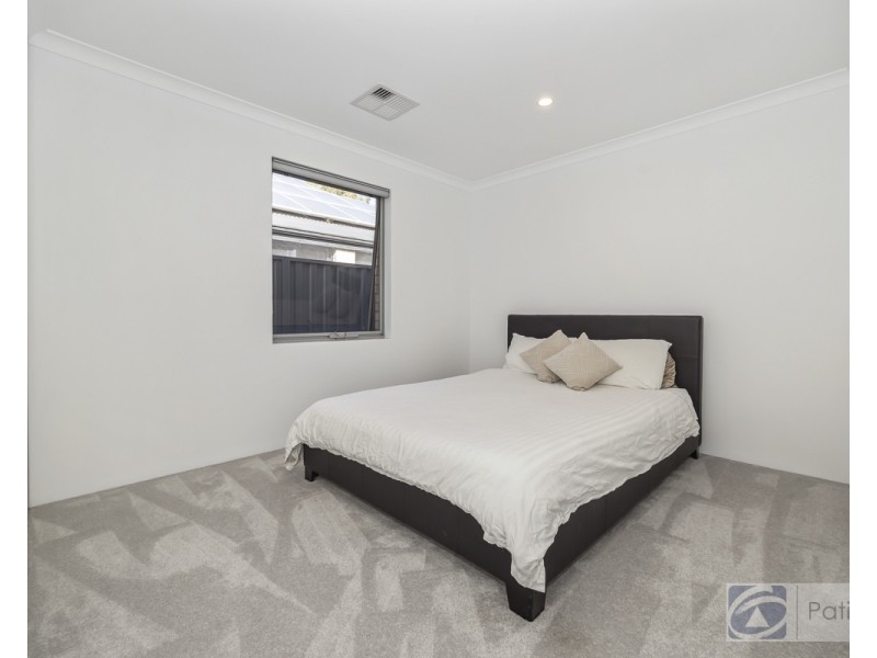 3 Denmark Loop, South Guildford WA 6055