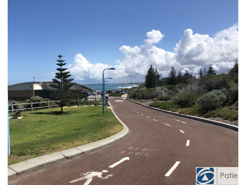 24A King Albert Road, Trigg WA 6029