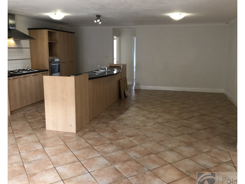 9 Kippilaw Loop, Carramar WA 6031
