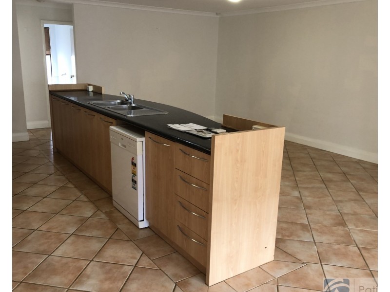 9 Kippilaw Loop, Carramar WA 6031