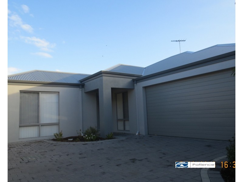 24 Hoypoy Gardens, Darch WA 6065