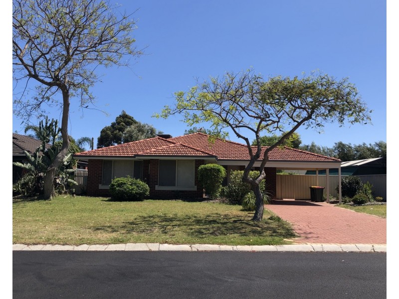 31 St Stephens Crescent, Tapping WA 6065