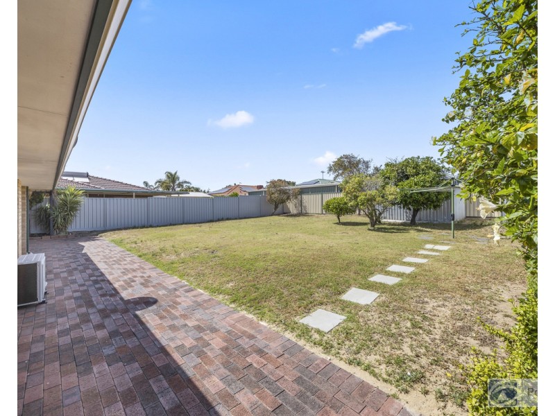 5 St Georges Court, Connolly WA 6027